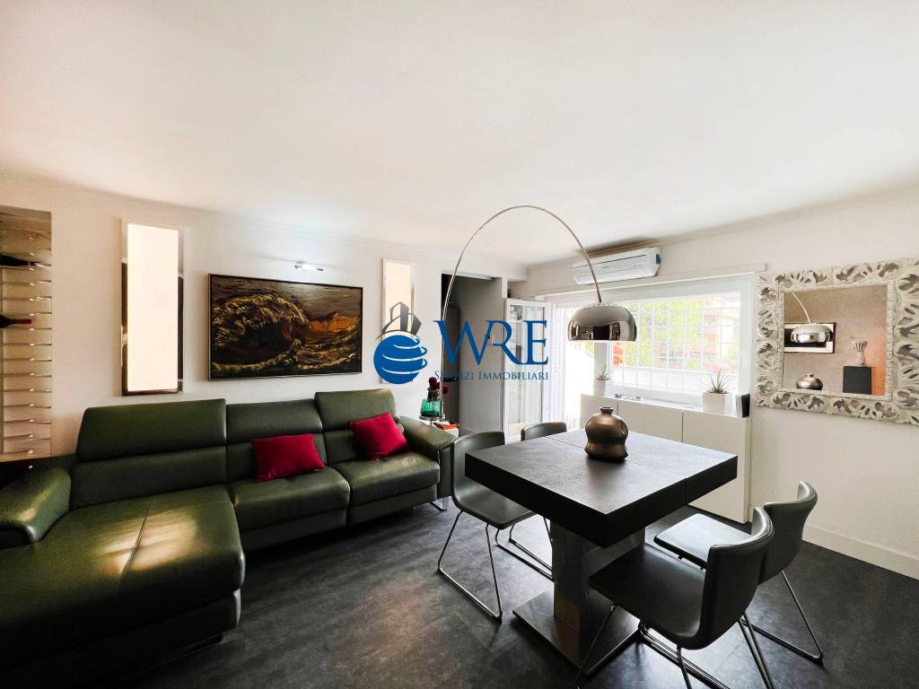 appartamento in vendita a Roma in zona Tomba di Nerone