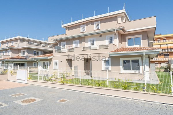 appartamento in vendita a Roma in zona Borghesiana