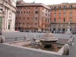 appartamento in vendita a Roma in zona Rione Regola