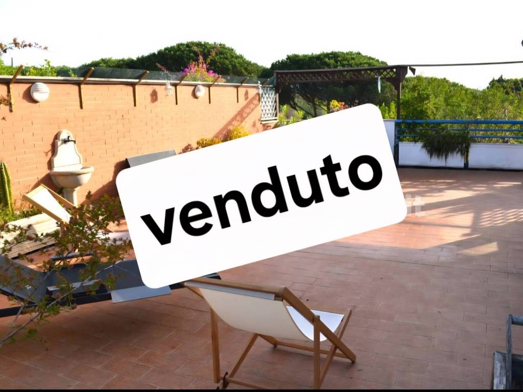 appartamento in vendita a Roma in zona Giuliano Dalmata