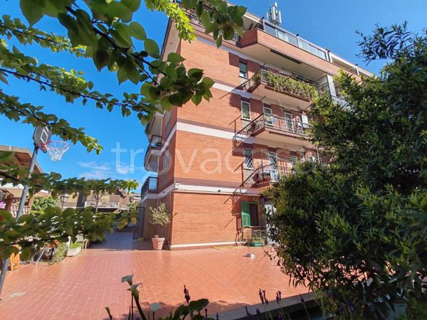 appartamento in vendita a Roma in zona La Pisana