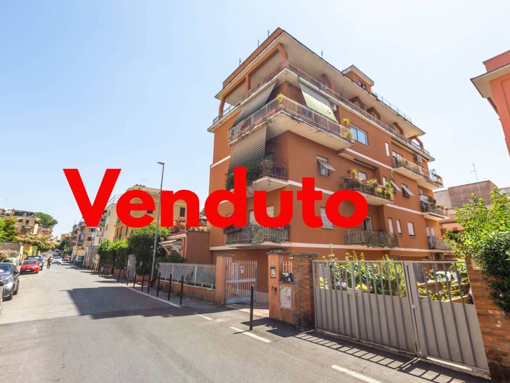 appartamento in vendita a Roma in zona Primavalle