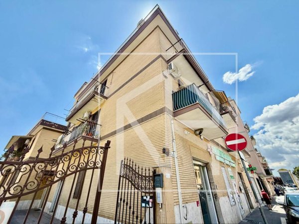 appartamento in vendita a Roma in zona Torre Maura