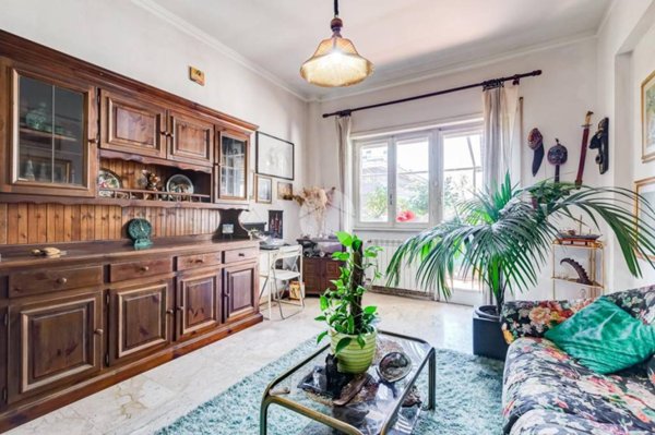 appartamento in vendita a Roma in zona Tuscolano