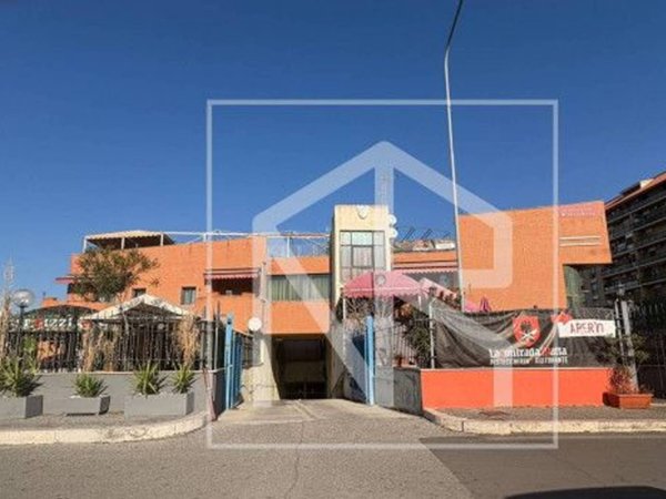 negozio in vendita a Roma in zona Prenestino-Centocelle