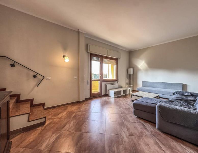 appartamento in vendita a Roma in zona Axa