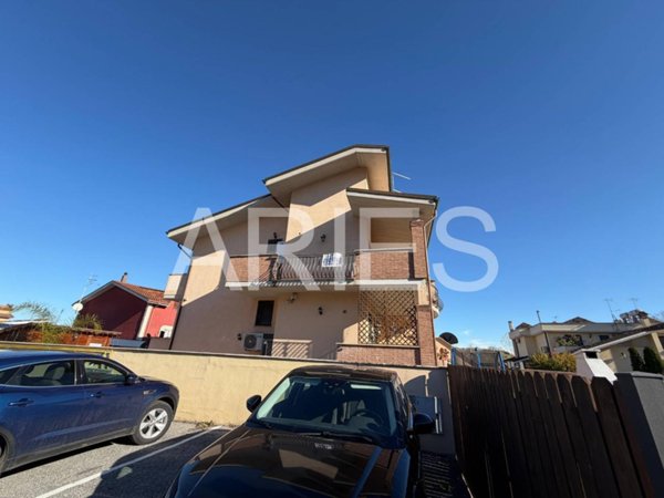 appartamento in vendita a Roma in zona Casal Palocco