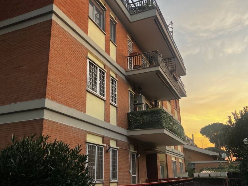 appartamento in vendita a Roma in zona Casal Morena