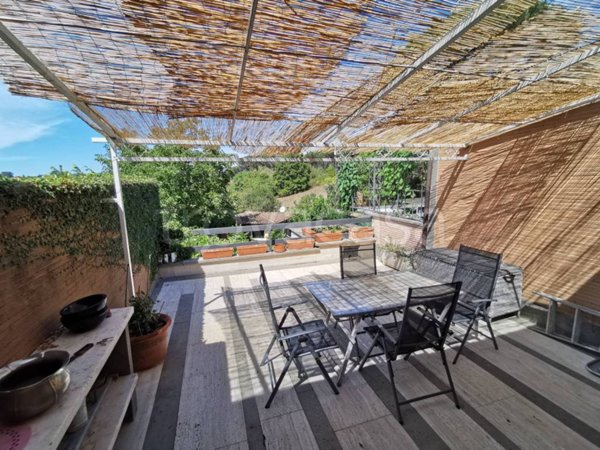 casa indipendente in vendita a Roma in zona Grottarossa