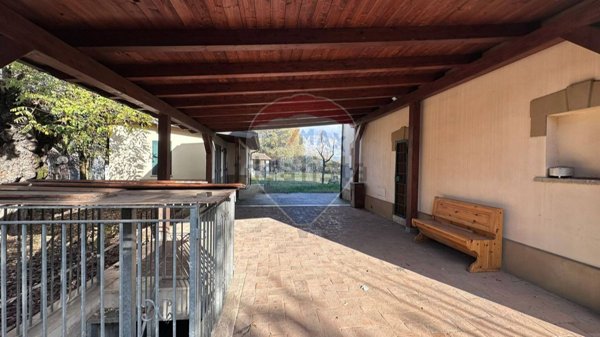 casa indipendente in vendita a Roma in zona Alessandrino