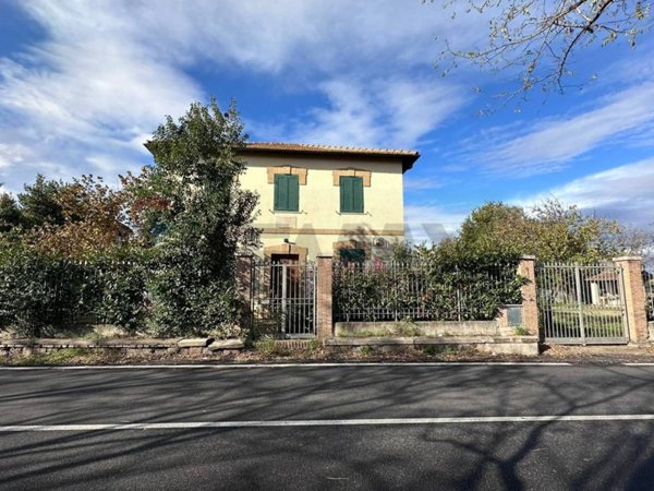 casa indipendente in vendita a Roma in zona Alessandrino