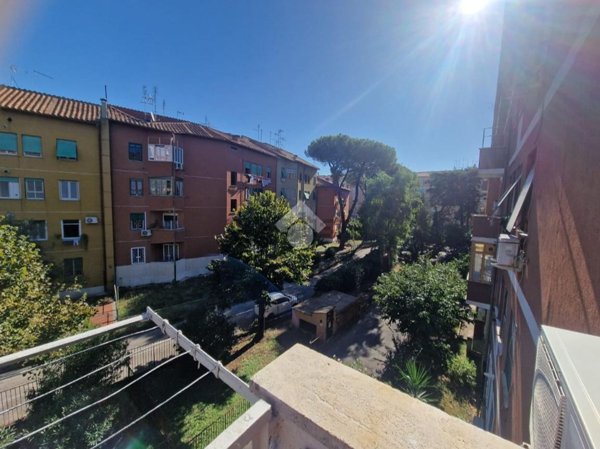 appartamento in vendita a Roma in zona Appio Claudio