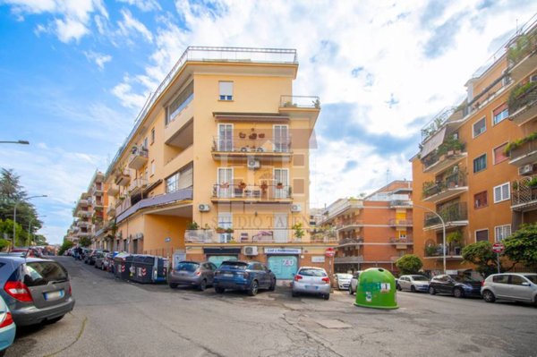 appartamento in vendita a Roma in zona Monte Sacro/Talenti