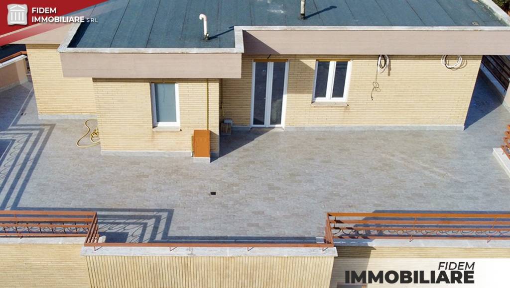 appartamento in vendita a Roma in zona Vitinia