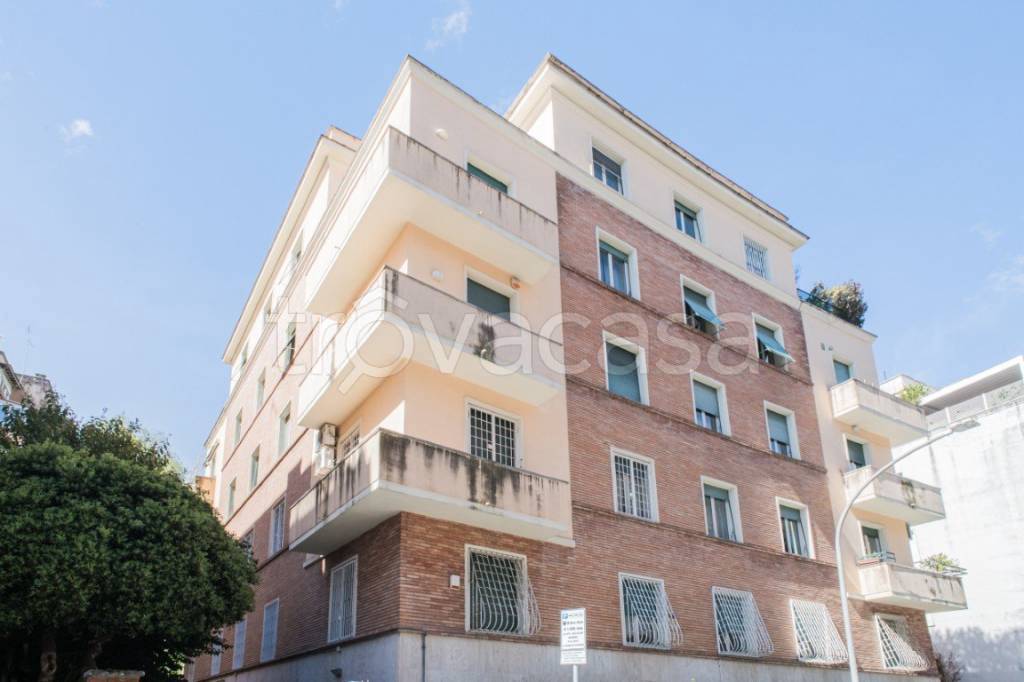 appartamento in vendita a Roma in zona Parioli