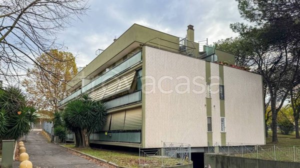 appartamento in vendita a Roma in zona Romanina