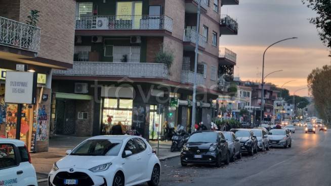 negozio in vendita a Roma in zona Monte Sacro/Talenti