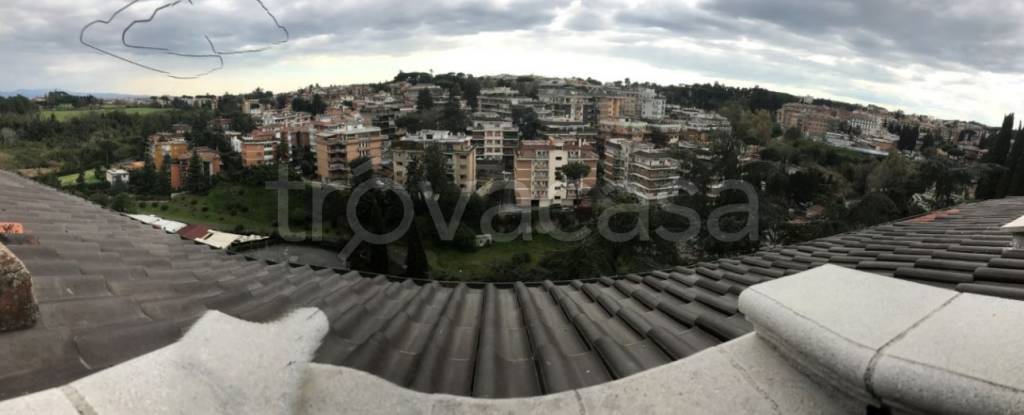 mansarda in vendita a Roma in zona Tomba di Nerone