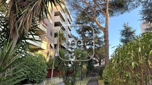 appartamento in vendita a Roma in zona Ardeatino