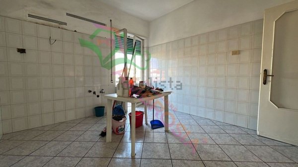 appartamento in vendita a Roma in zona Torre Angela