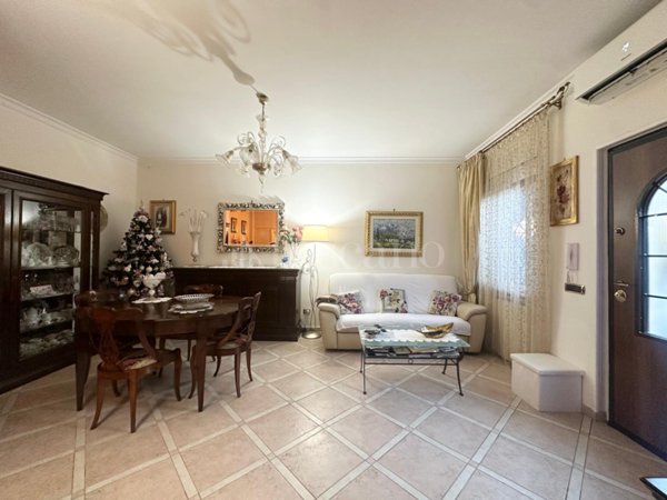 appartamento in vendita a Roma in zona Cinecittà