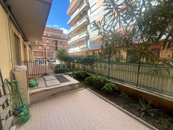 appartamento in vendita a Roma in zona Ostia Antica