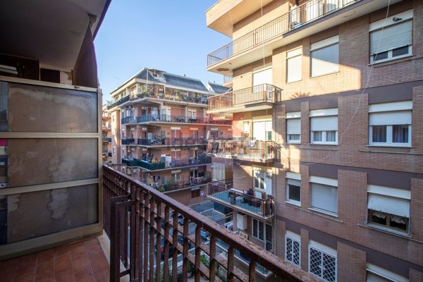 appartamento in vendita a Roma in zona Ostia Antica