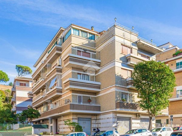appartamento in vendita a Roma in zona Aurelio