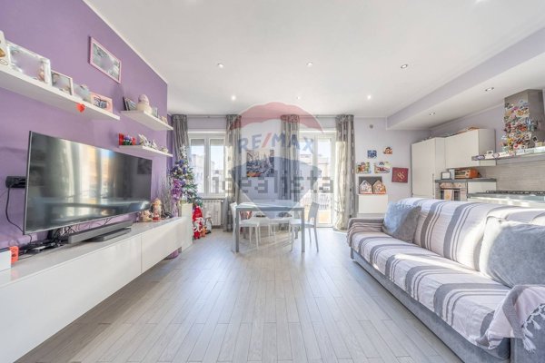 appartamento in vendita a Roma in zona Prenestino-Centocelle