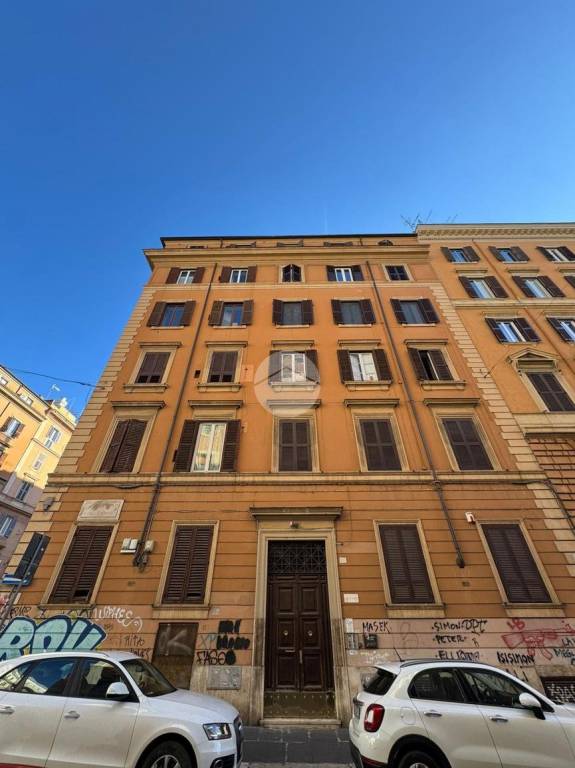 appartamento in vendita a Roma in zona Esquilino