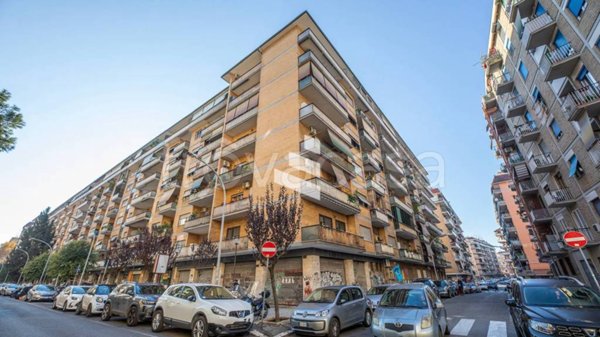appartamento in vendita a Roma in zona Don Bosco