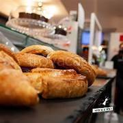 negozio in vendita a Roma in zona Ardeatino