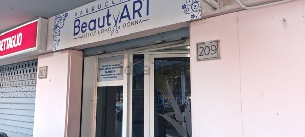 locale commerciale in vendita a Roma in zona Gianicolense