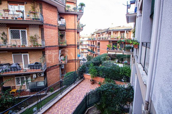 appartamento in vendita a Roma in zona Gianicolense