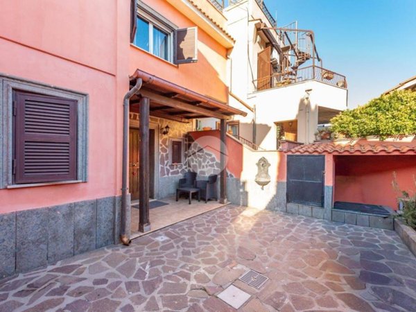 appartamento in vendita a Roma in zona Borghesiana