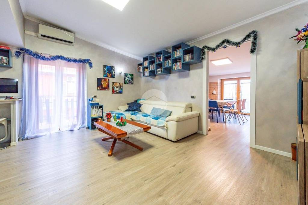 appartamento in vendita a Roma in zona Finocchio