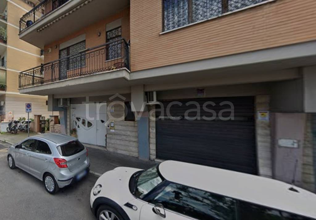 negozio in vendita a Roma in zona Monte Sacro/Talenti