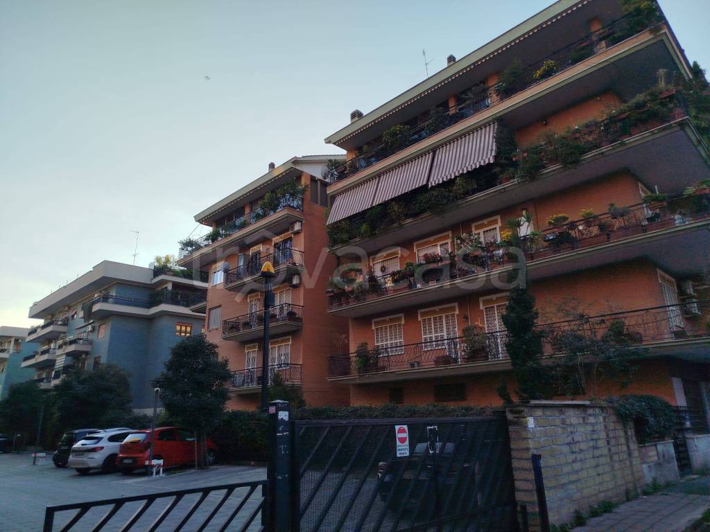 appartamento in vendita a Roma in zona Gianicolense
