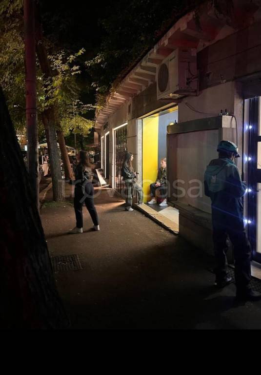 negozio in vendita a Roma in zona Trastevere