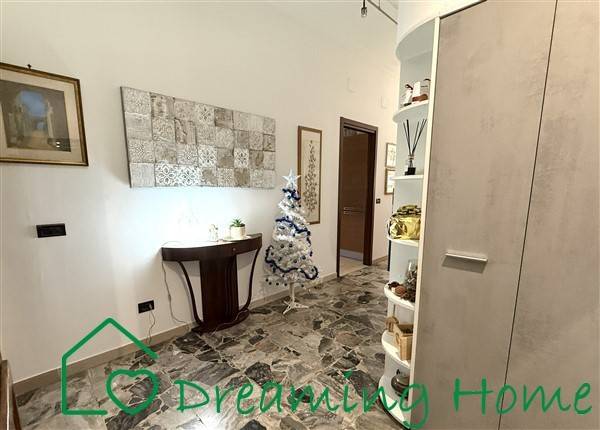 appartamento in vendita a Roma in zona Ostiense