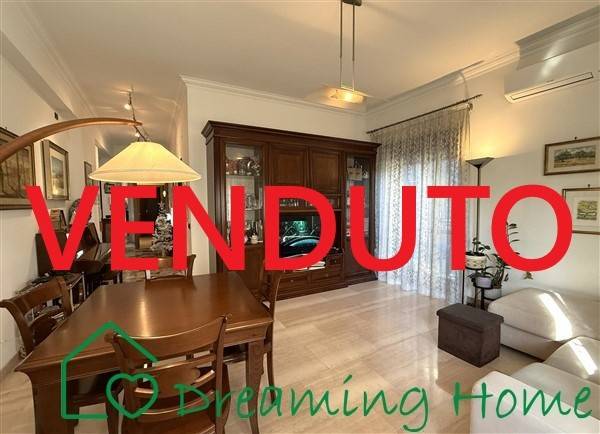 appartamento in vendita a Roma in zona Ostiense