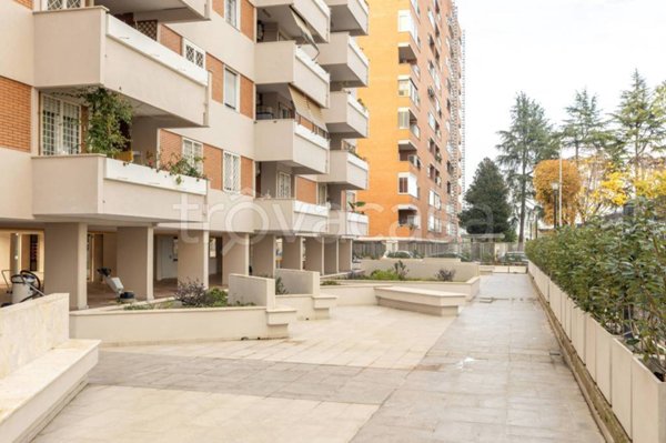appartamento in vendita a Roma in zona Prenestino-Labicano