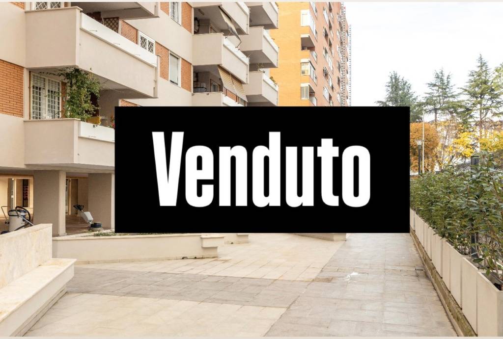 appartamento in vendita a Roma in zona Prenestino-Labicano