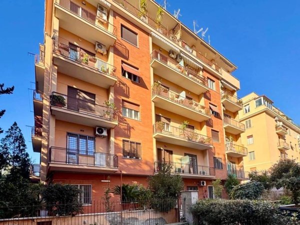 appartamento in vendita a Roma in zona Gianicolense