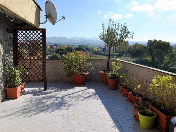 appartamento in vendita a Roma in zona Casal Morena