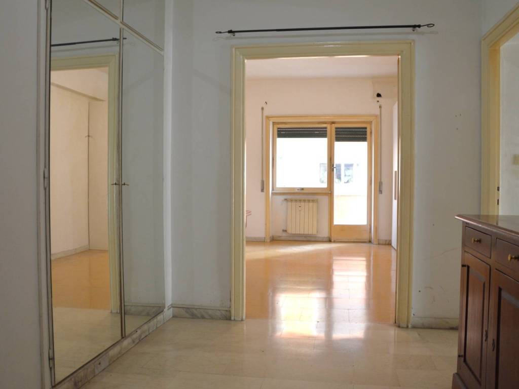 appartamento in vendita a Roma in zona Portuense
