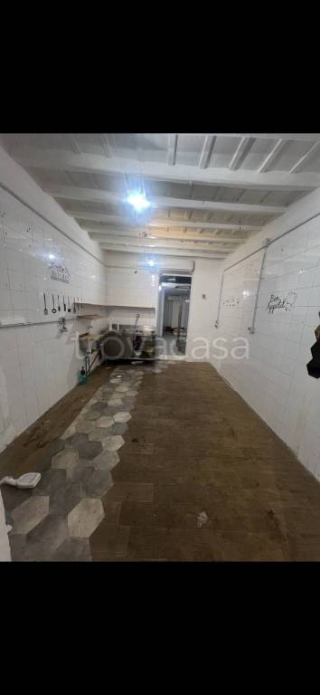 negozio in vendita a Roma in zona Trastevere