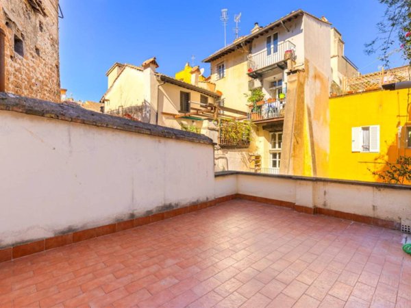 appartamento in vendita a Roma in zona Rione di Ponte