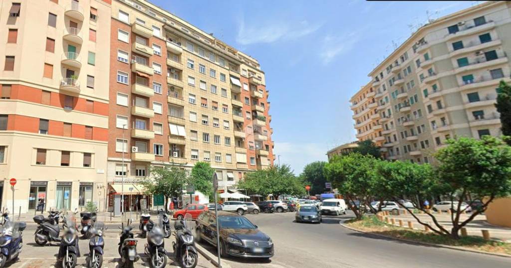appartamento in vendita a Roma in zona Nomentano