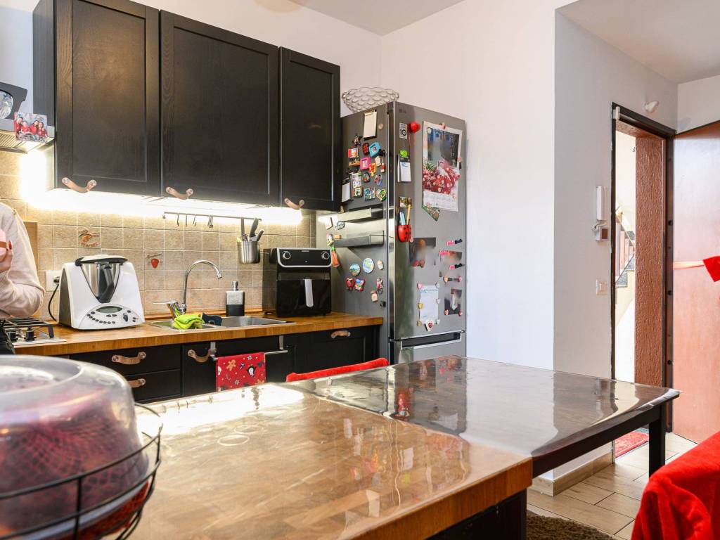 appartamento in vendita a Roma in zona Torre Maura